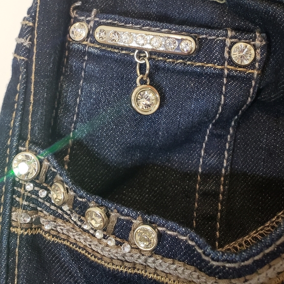 Way Jeans Blingy Faux Diamonds Boot Cut Lightly Distressed Stretch Size 11 - Picture 4 of 15